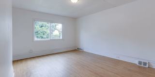 Available JULY 2026 - Renovated 3 Bedroom Home w/ Parking in Mt. Washington! Gallery 11