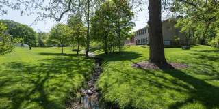 Hampton Manor Gallery 13