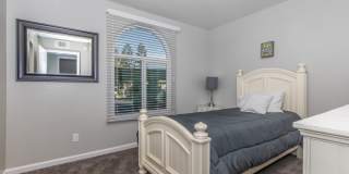 Oak View Gallery 11