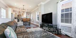 324 N Roman St Gallery 8