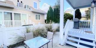4 S Iroquois Ave Gallery 12