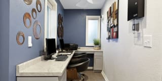 Windsor South Apartments Gallery 17