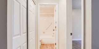 8050 Northeast Central Avenue - 303 8050 Northeast Central Avenue - 303 Gallery 9