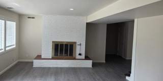 4 Bed 2 Bath Golf Course Living Gallery 22