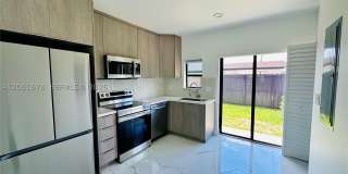 19249 NW 37 Ave Gallery 5
