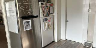 PRELEASE: Spacious 6+ bdrm/2 bath in York Neighborhood Gallery 12