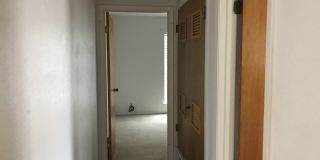 5225 Hunters Circle Gallery 13