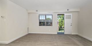 Stevens Walk Gallery 11