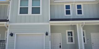 Stunning Townhome – Prime Pensacola Location Gallery 1