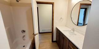 3 Bed 2.5 Bath Townhome! Gallery 24