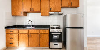2-Bedroom SLC Apartment – Rent the Whole Unit or by the Room Gallery 8