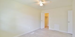 8612 WALUTES Circle Gallery 15