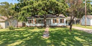 Freshly Updated 3 Bedroom House Freshly Updated 3 Bedroom House Gallery 1