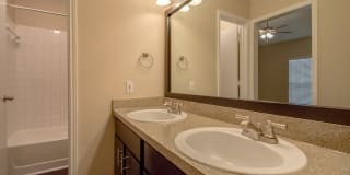 Woodchase Apartments Gallery 26