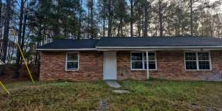 Clean 2BR/1BA with Newer Floors — Available Now Gallery 1