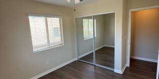 Beautiful 3 Bedroom Granada Hills Condo! Gallery 21