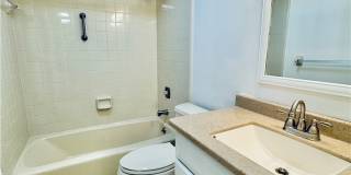 2711 1st Street unit: 102 Gallery 20