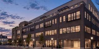370 E Brown Street Gallery 1