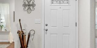 3BED2BATH - NEWLY REMODELED, 2CAR GARAGE, LARGE FENCED YARD, WASHER/DRYER Gallery 4