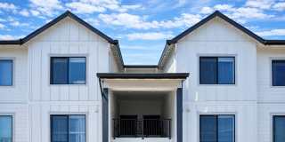 51st Street Apartments Gallery 9