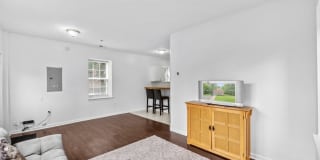 4813 Calvert Road Gallery 4