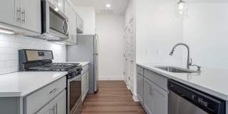 1 Bedroom home with Garage! Gallery 9