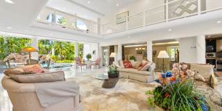 Kahala Oasis: Expansive 6BR Luxury Estate w/ Pool, Spa & Minutes to Beach Gallery 37