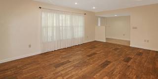 Jacaranda West Annual Pool Home for Rent Jacaranda West Annual Pool Home for Rent Gallery 5