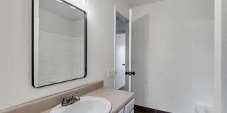 Remodeled 3/2 off Indian School & 43rd Ave Gallery 15