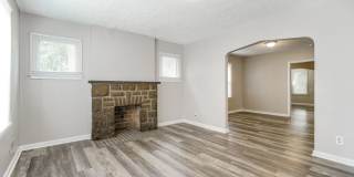 3 Bed 1 Bath Single Family Home! Gallery 5