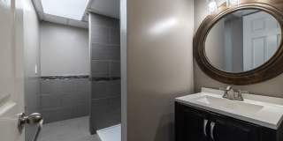 5 Bedroom 2.5 Bath Midtown Home Gallery 33