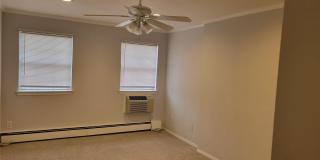 100 Towne House Village Gallery 13