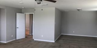 Landmark Pointe Gallery 18