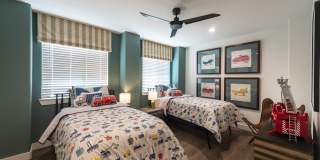 Eden at Sunterra Gallery 19