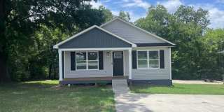 Modern 3BR Bungalow in Kannapolis Gallery 1