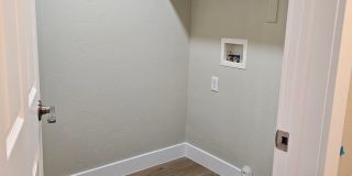 Beautiful 4 Bedroom Home Gallery 23