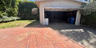 Spacious 3BD Manhattan Beach Home with Brand New Flooring, Large Den & 2-Car Garage Gallery 14