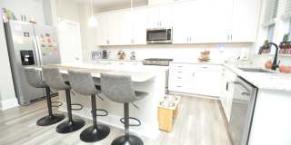 1004 Pyrenees Way Gallery 15