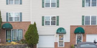 Spacious 3-Bedroom Townhome with Garage in a Prime Harrisonburg Location! Gallery 1