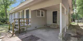4 bed 2 bath house, Walk to Stadium!! Available July 2026 Gallery 12