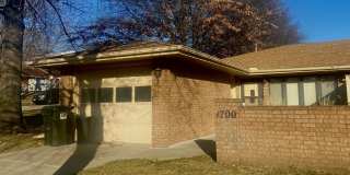 2 Bedroom and 1 Bathroom Town House Available to tour September 1st, 2026! Gallery 1