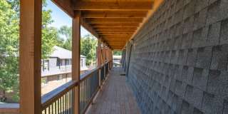 The Oaks Gallery 27