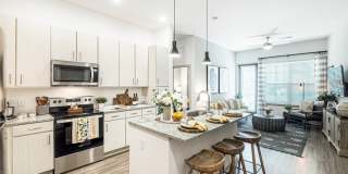 The Samford Glenn Gallery 28