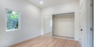 6942 Eberhart St Gallery 21