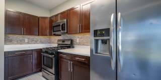 $3,150 / 2br - 874ft2 - Contemporary and Updated 2BR/2BA/2PKG in Palm Court a Gated Community (Ewa Beach) Gallery 11