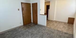 5121 University Ave Ne Gallery 1