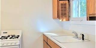 2335 Hemlock Lane N Gallery 24