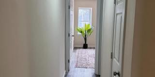 1028 E NORTH Avenue Gallery 21