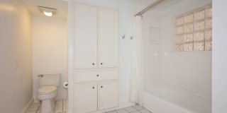 Adorable Enfield Home With Detached Studio Garage Gallery 34