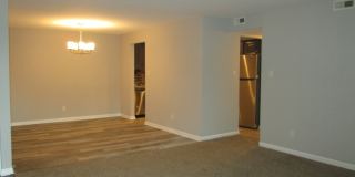 800 Brook Drive Gallery 7